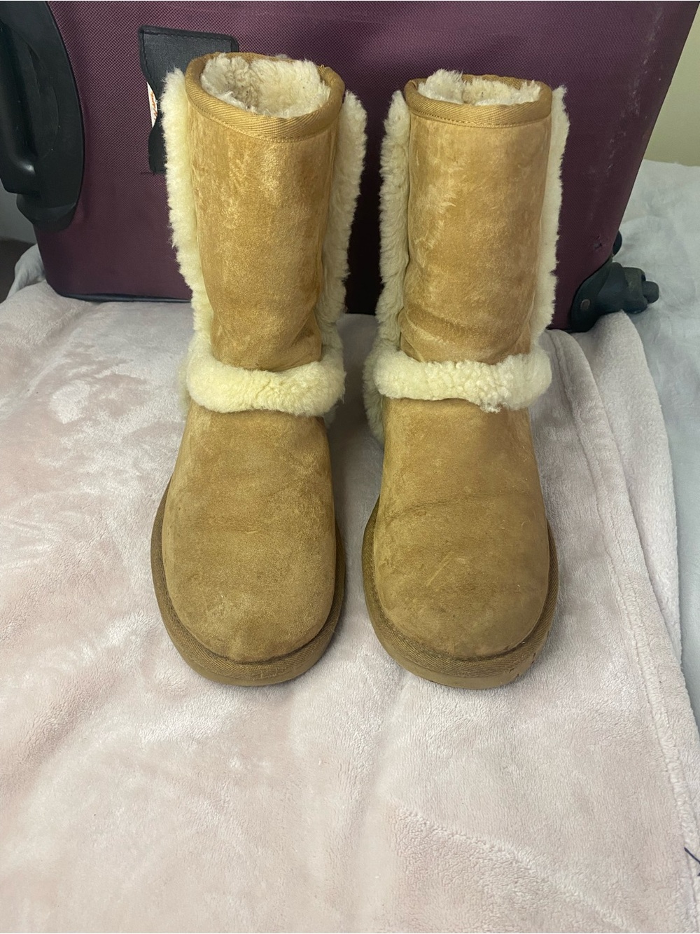 UGG Australia Sunburst Tall Sheepskin Bootssize 8